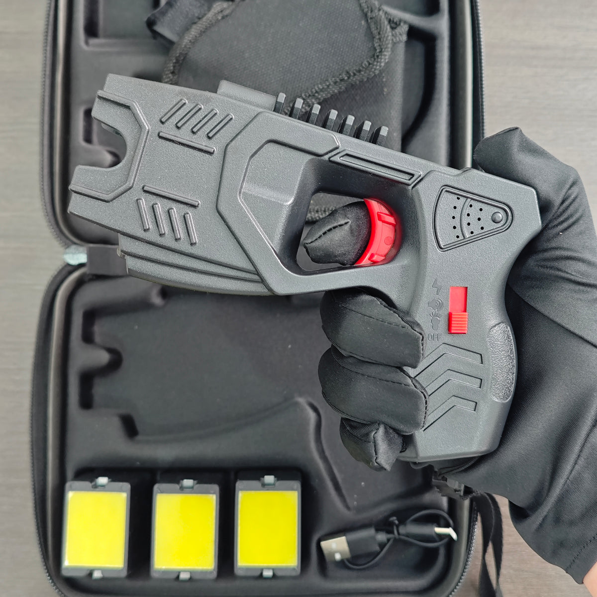 004 Model Multi‑Function Hand‑Held Safety Device, Portable Outdoor EDC Multi‑Purpose Tool For Daily & Outdoor Use