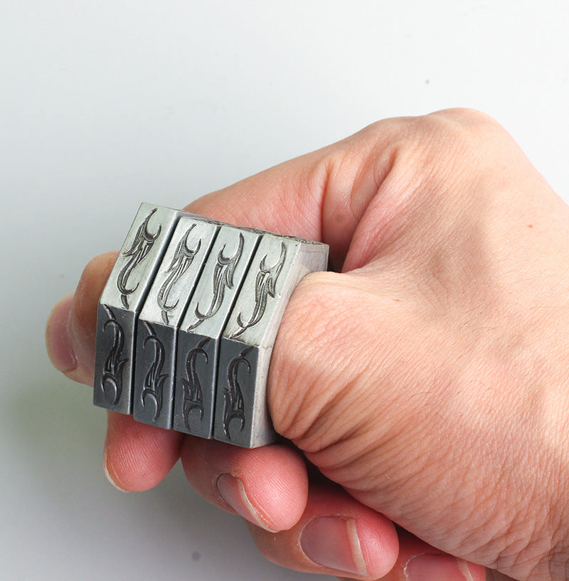 Universal Wearable Finger Safety Protector；Compact Wearable Hand Safety Equipment