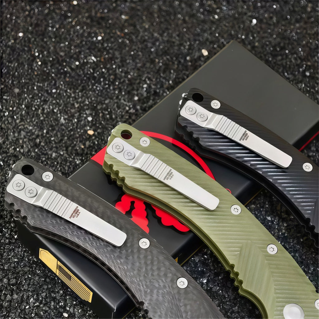 Microtech Amphibian Folding Knife with Carbon Fiber Handle
